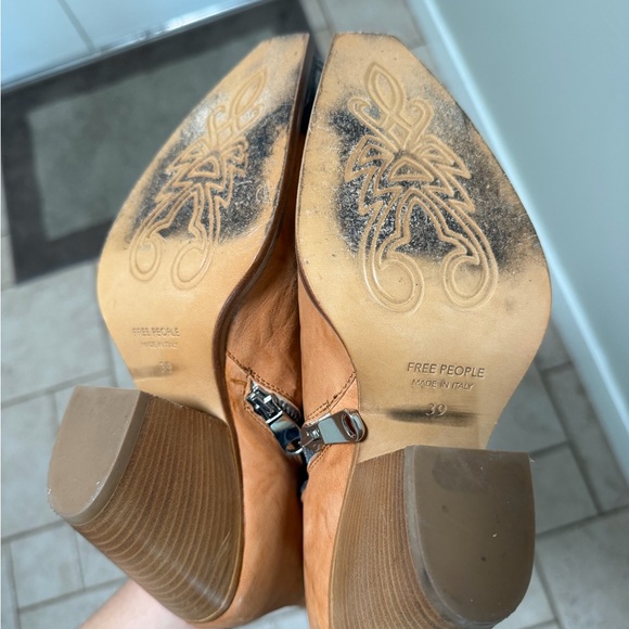Free People Brayden Western Boots Tan Leather Ankle - Picture 7 of 7